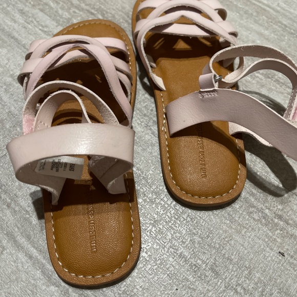 Amazon Essentials sandals - Picture 3 of 3